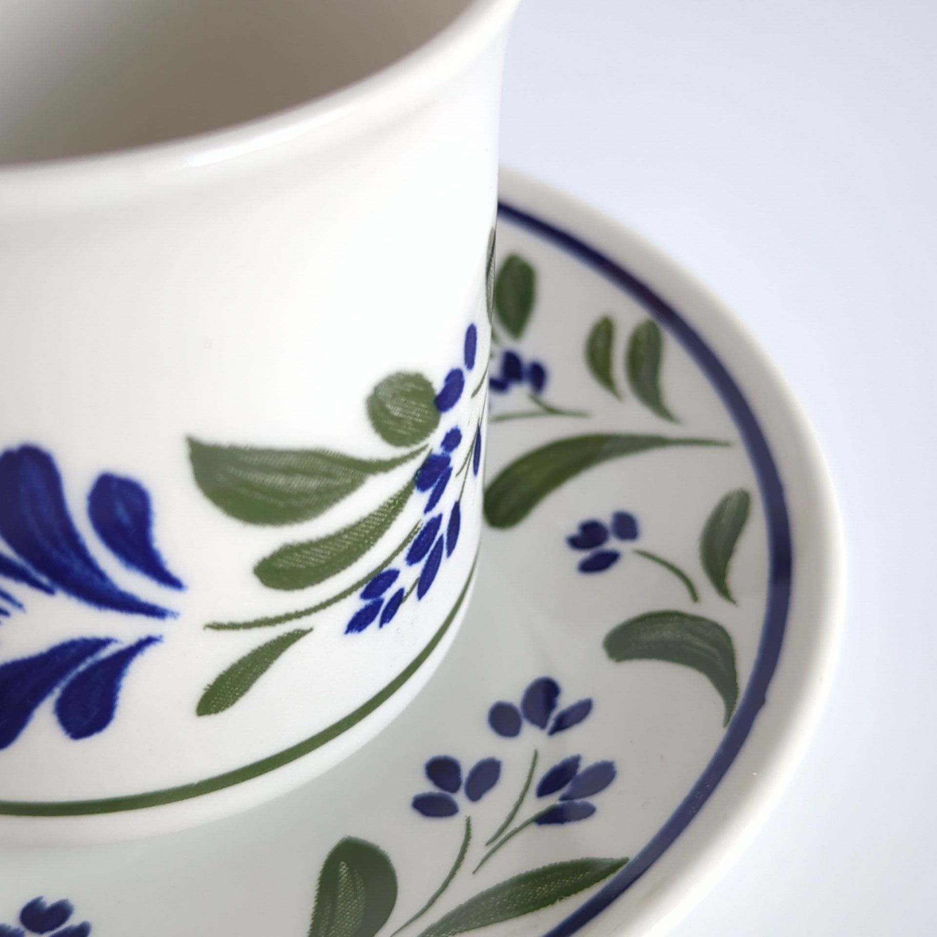 Churchill Salzburg - Cup & Saucer