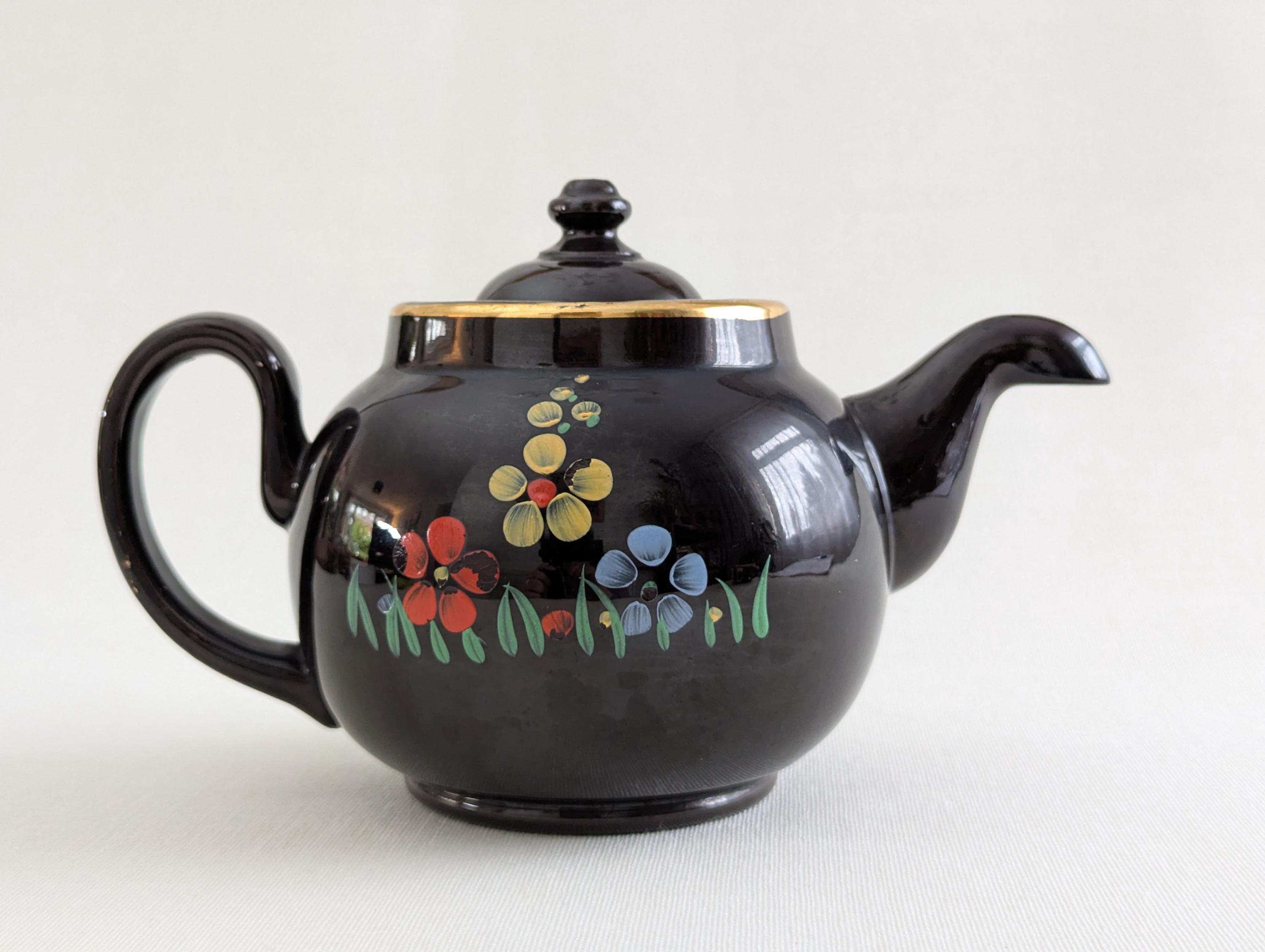 Alcock Lindley & Bloore - Teapot